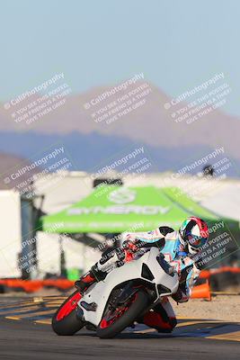 media/Dec-05-2024-Racers Edge (Thu) [[e102e0690b]]/3-B Group/Session 5 (Turn 16)/